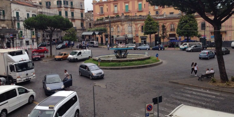 Vendesi Appartamento Piazza San Ciro Portici (NA)