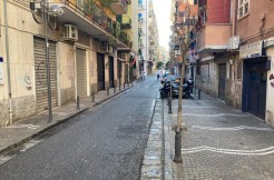 Fittasi Locale Commerciale Via Libertà Terza Traversa Sinistra Na