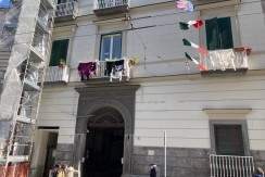 Vendesi Locale Commerciale Via Università Portici Napoli
