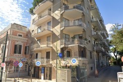 Fittasi Appartamento Via Armando Diaz Portici Na