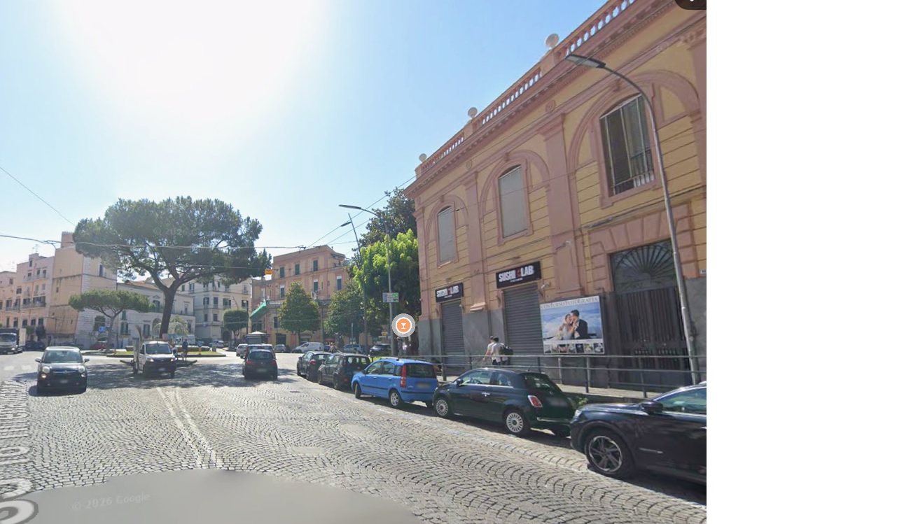 Vendesi Box Auto Piazza San Ciro Portici Na